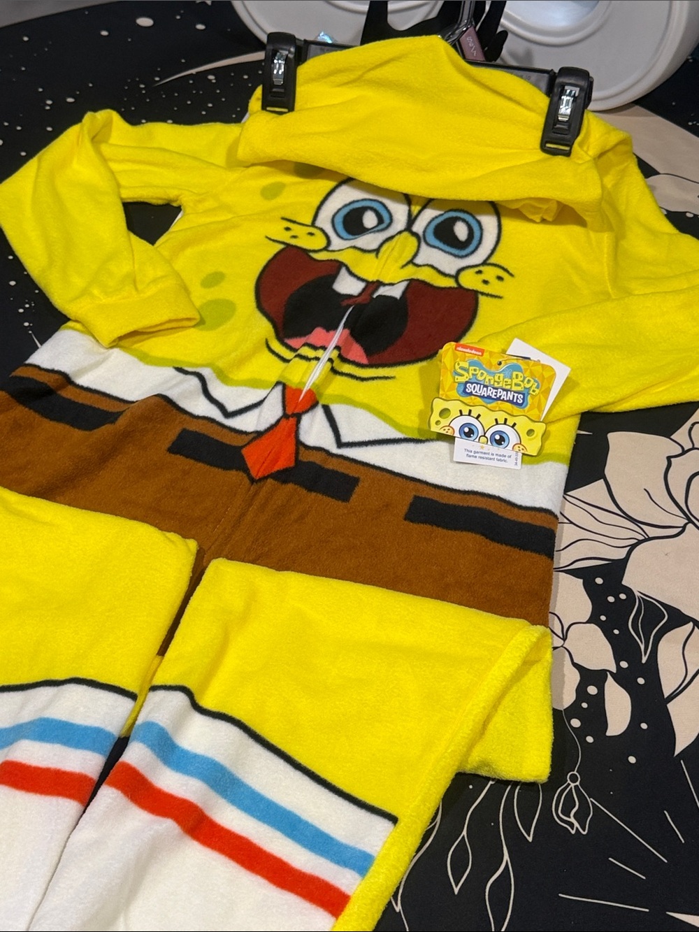 💛 NWT SpongeBob Squarepants! Yellow Soft/Plush Hooded Jumpsuit Pajamas!